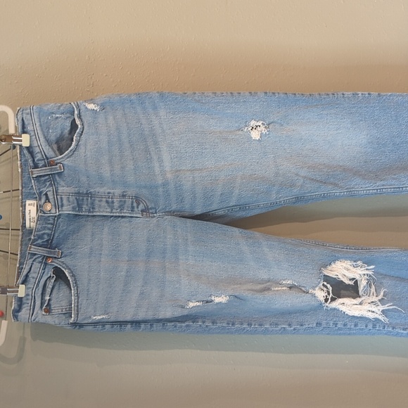 Abercrombie & Fitch The Dad High-rise 30/10R  Lightwash Jeans Distressed Trashed - Picture 1 of 13